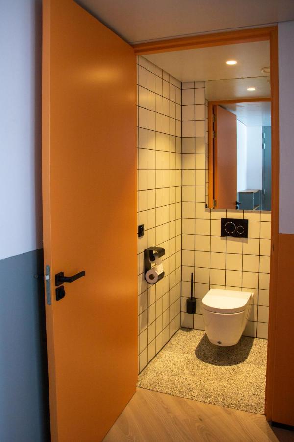De 6 Linden Boutique Hotel Слёйс Экстерьер фото