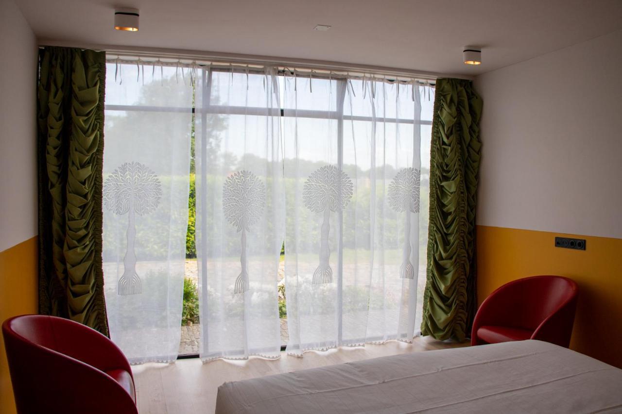 De 6 Linden Boutique Hotel Слёйс Экстерьер фото
